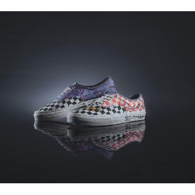 Vans X Stranger Things Authentic Mens Womens - Stranger Things Multi/Marshmallow VN0A5JMPBO5 Shoes