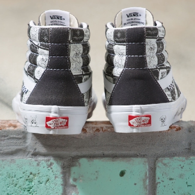 Vans x One Piece Skate SK8-Hi Mens Womens - (DANIEL JOHNSTON) RAVEN VN0A5FCCAO7 Shoes