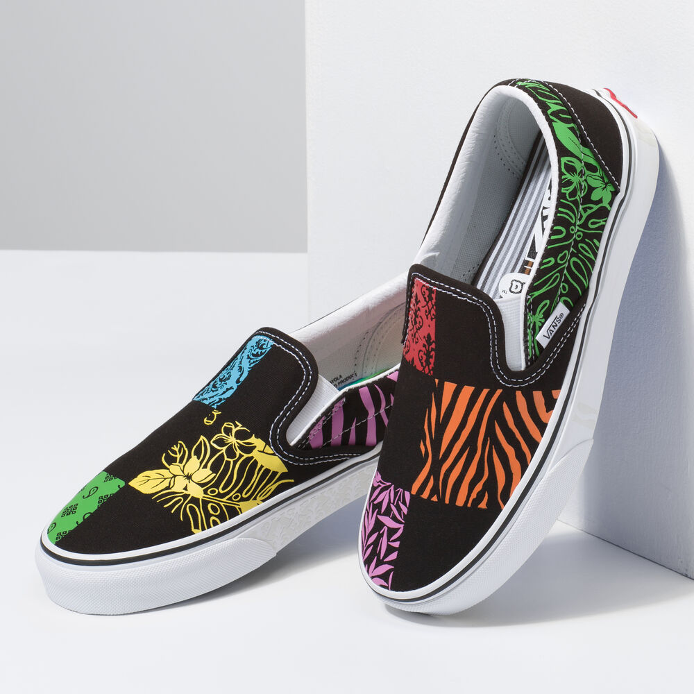 Vans Classic Slip-On Mens Womens - (CRAYOLA) DIY/TRACE YOUR DREAMS VN0A5JMHARZ Shoes
