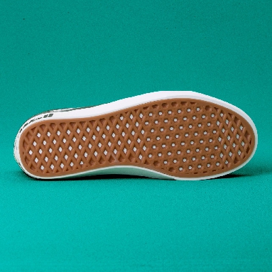 Vans Distort Comfycush Old Skool Classic Mens Womens - (Distort) Trekking Green/True White VN0A3WMAVWX Shoes